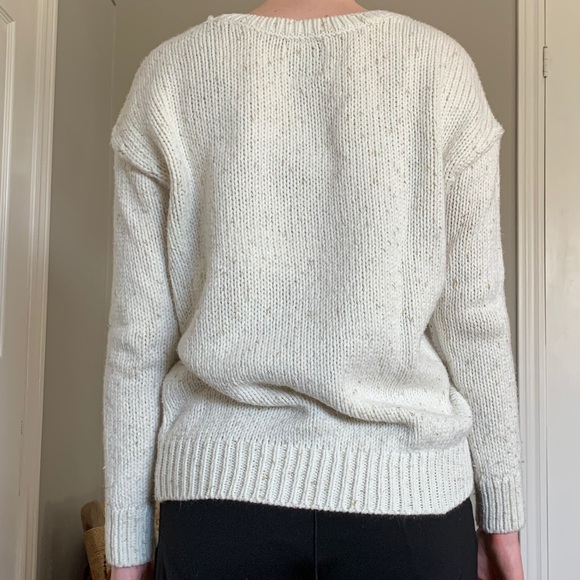 White and gold knit sweater - Picture 4 of 8